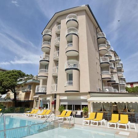 Hotel Stockholm Lido di Jesolo Bagian luar foto